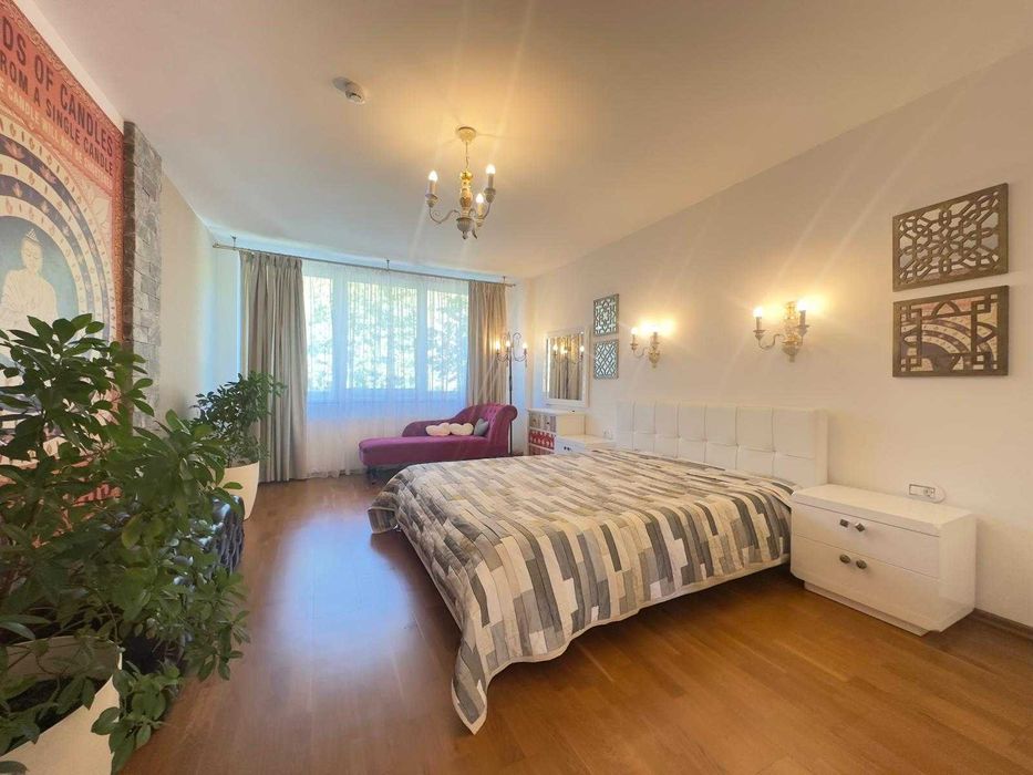 Casa Parcul Sub Arini