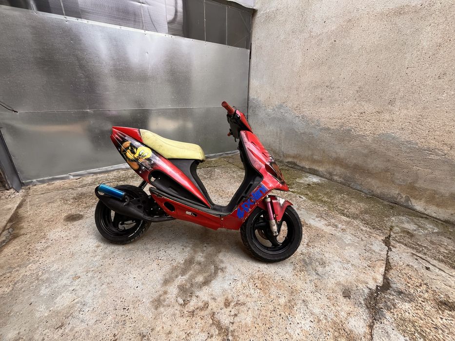 Скутер Malaguti  F12