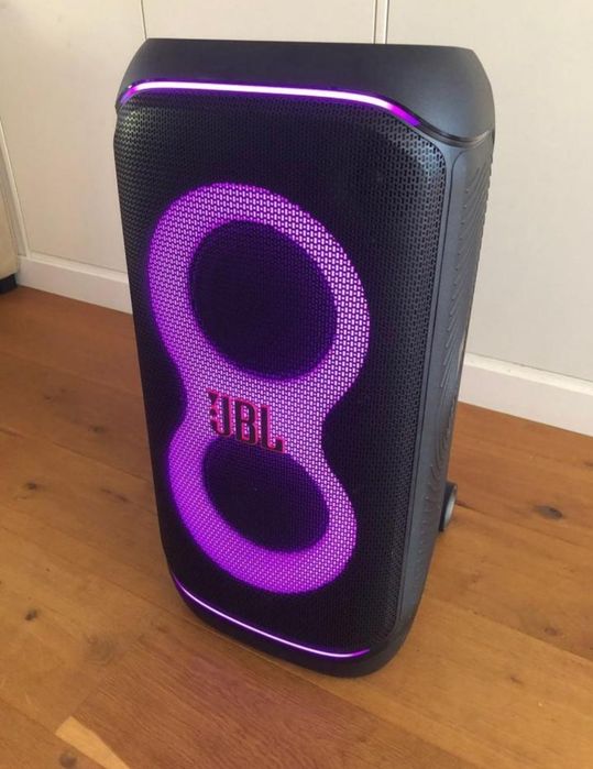 Продавам JBL PartyBox 320 – Най-ново поколение звук!