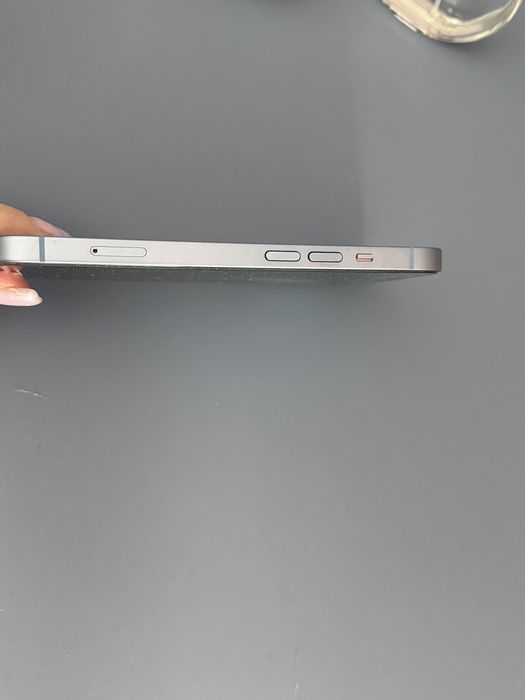 Продам Iphone 14 256ГБ