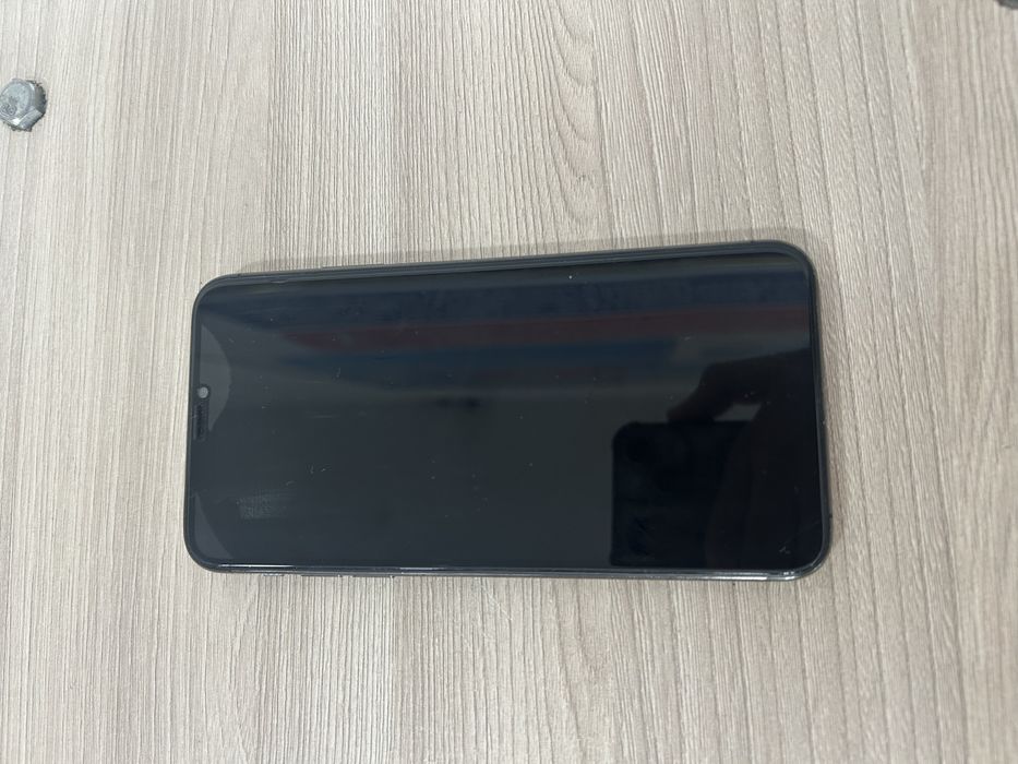 iPhone 11 pro maks