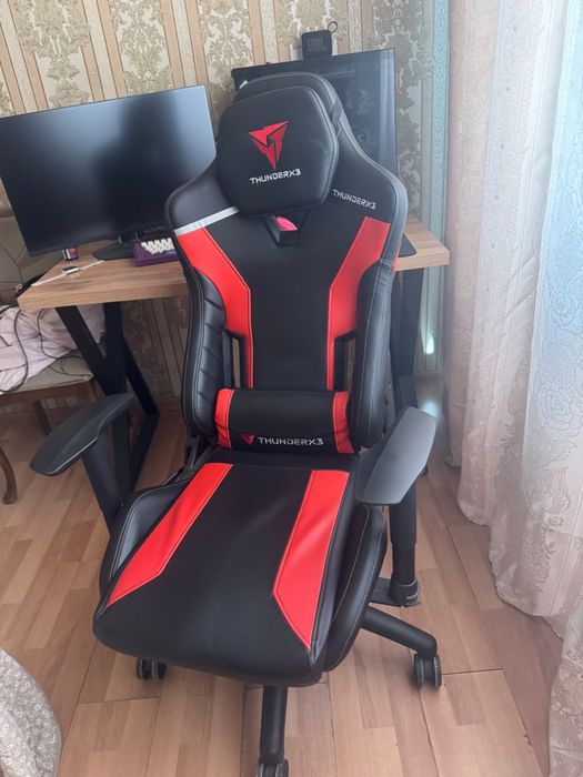 Продам игровое кресло