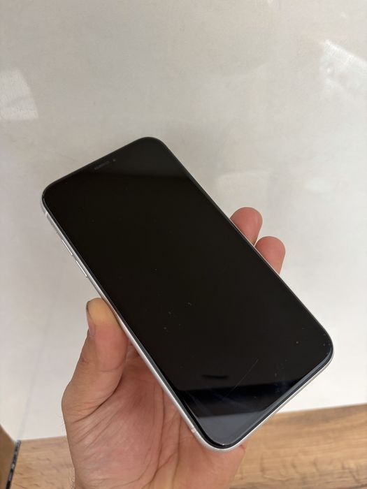 Iphone xr  128g в отличном состояний