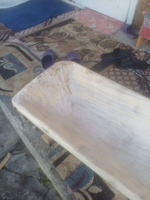 Vând covată rustică din lemn de plop
