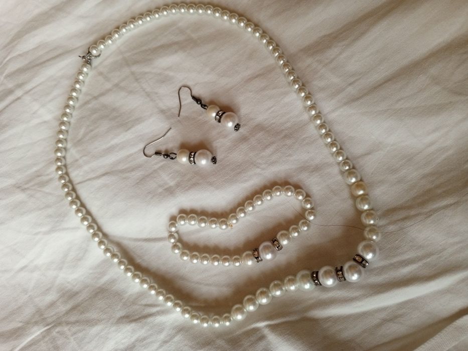 Бижутерия нарядная