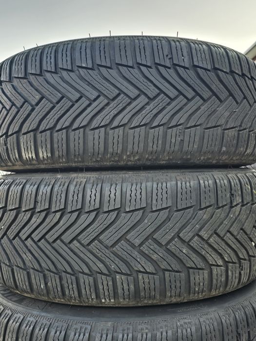 4 Броя 205/45/16 Michelin 2x7,2mm 2x6,8mm