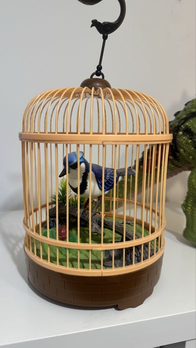 Музыкальная игрушка птичка