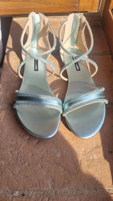 Sandale Bata, noi, cu pietricele, 37