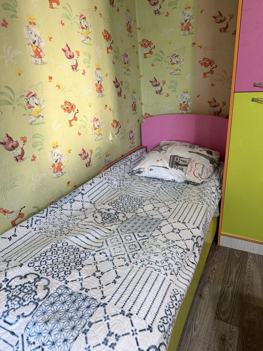 Продаётся детский комплект мебели