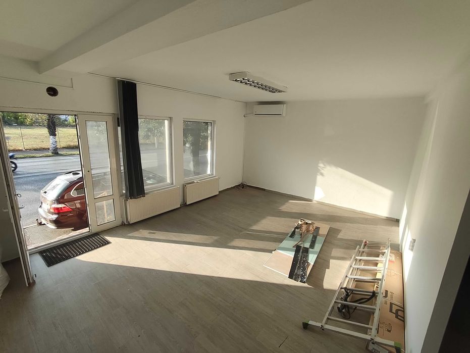 Spatiu comercial de inchiriat.