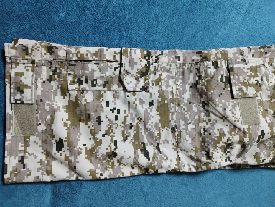 Pantaloni tactici camuflaj desert digital noi