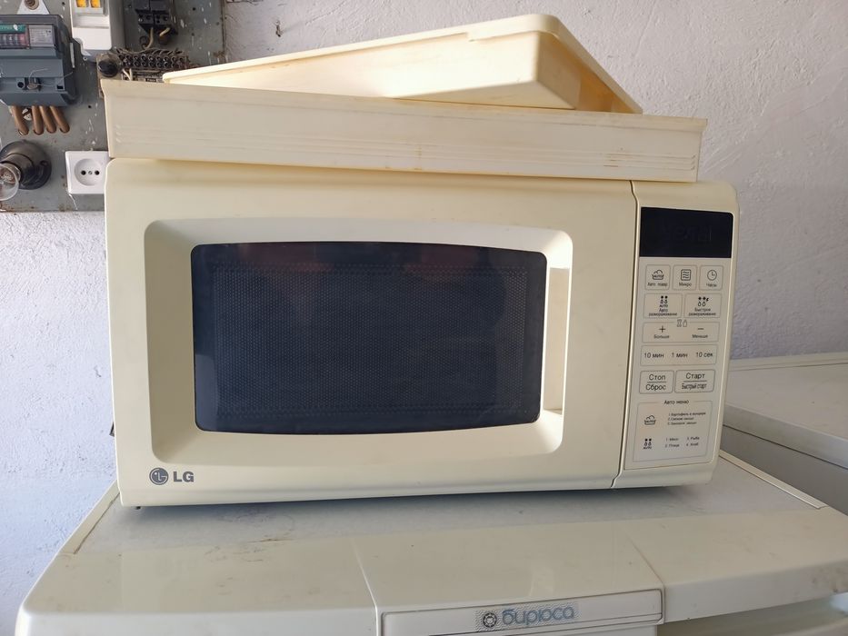Продам микроволновую печь