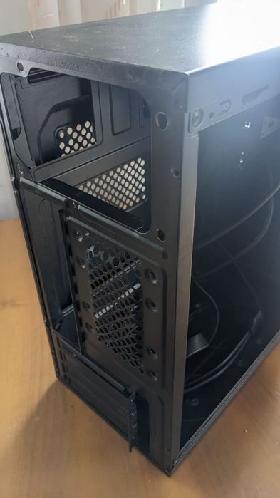 Корпус для ПК ATX