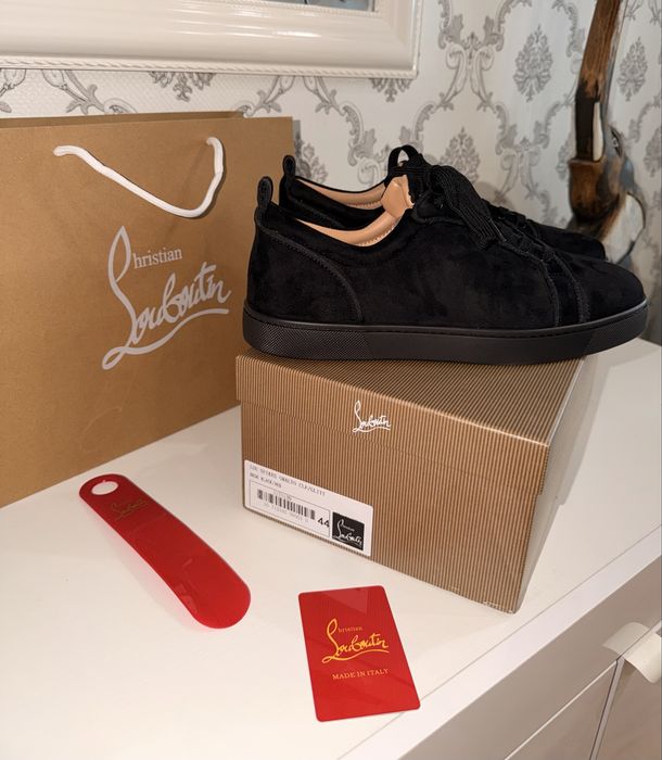 Christian Louboutin обувки