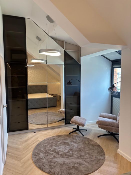 PENTHOUSE LUXURY | Jacuzzi Privat | Terasă 85 mp | Fotovoltaice | Parcare Subterană | Coresi Brașov