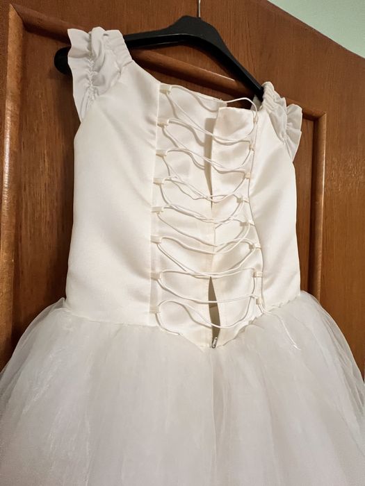 Rochie fetita mireasa mica, deosebita, impecabila. Evenimente speciale