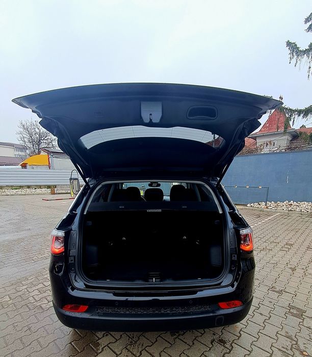 JEEP COMPASS ,AN 2020,1.6 MOTORINA ,11 400 € Negociabil