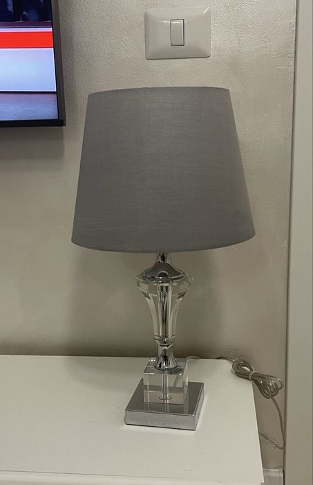 Veioza lampa noptiera