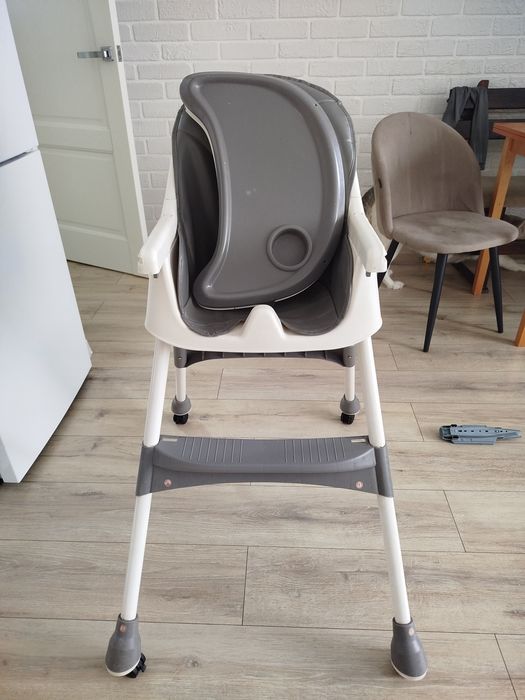 Отдам даром детский стул