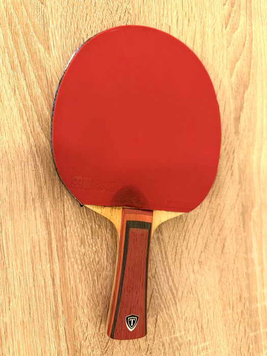 Професионална хилка Xiom Fuga с Hurricane 3 и Rasanter R47 + Подаръци