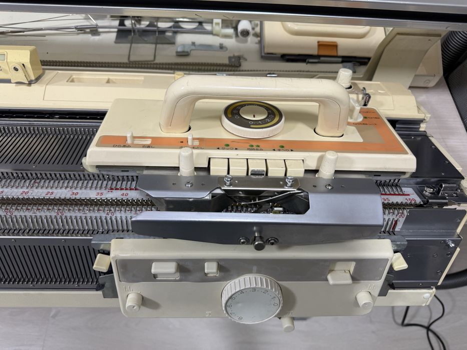 Вязальная машина brother