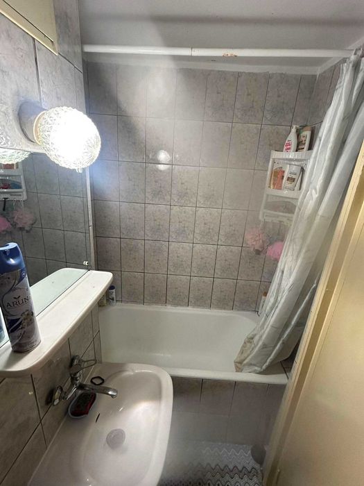3000 lei  -inchiriez ap.4 camere ,parang nr.8 manastur cluj-napoca