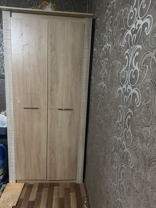 Шкаф срочно продам