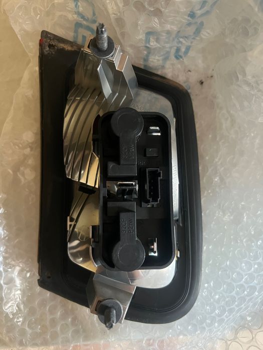 StopLampa Tripla Dreapta de pe Capota Saab 93 9-3 2002-2010[C0752]