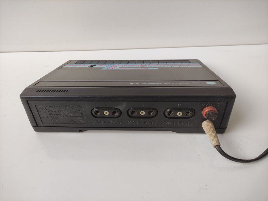 Продам часы-программатор