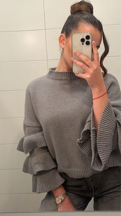 Дамски пуловер номер S/M