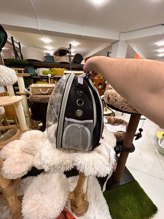 Переноска обсалютно новая рюкзак для  кошек и котят катов. Есть ДОСТАВ