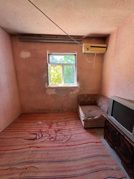 2/1/2  сотилади. 63м²