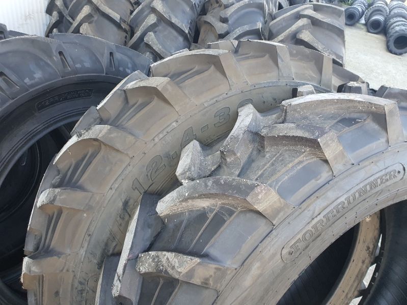 12.4-32 sau alte dimensiuni spre lichidare stoc noi agricole cauciucur