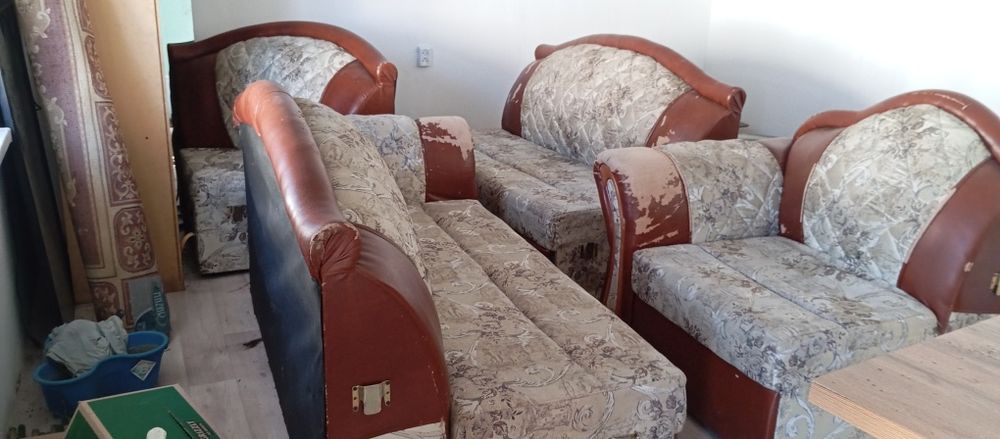 Диван в хорошем состоянии