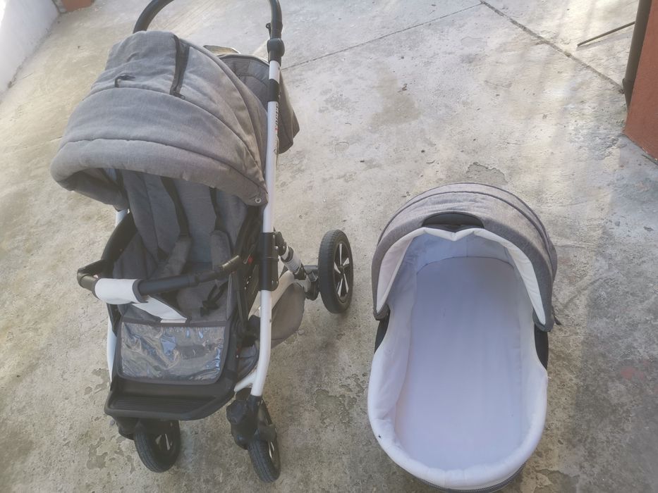 Бебешка  количка с 2 коша