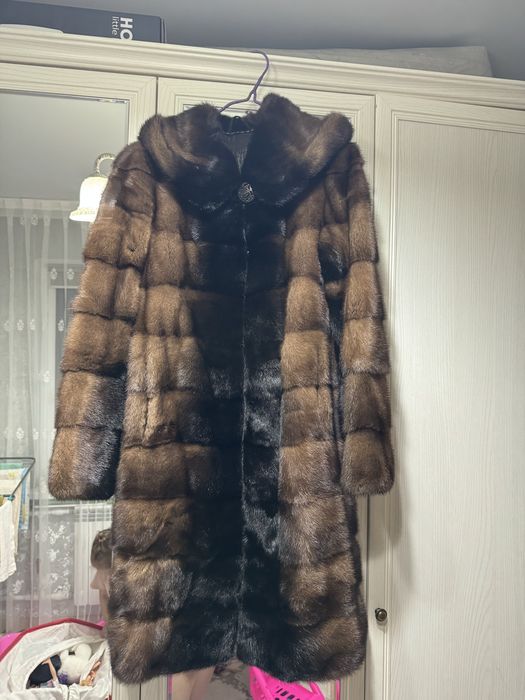 Продам норковую шубу