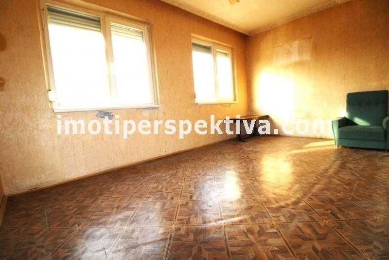 Продава се Тристаен апартамент в Пловдив, Кючук Париж - 88 кв.м за 719 €/кв.м - Снимка #2