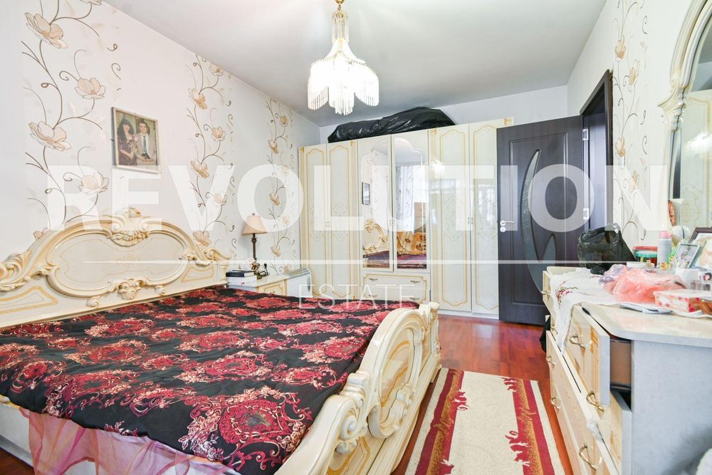 Дава се под наем Четиристаен апартамент в София, Зона Б-5 - 126 кв.м за 1400 € - Снимка #5