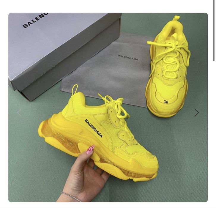 Balenciaga triple s жълти