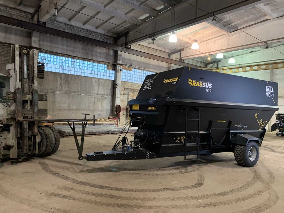 Кормораздатчик горизонтальный смеситель-Celikel BRASSUS H14