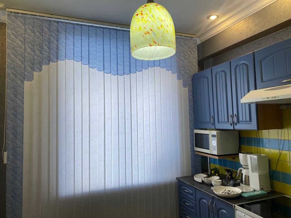 Жалюзи, ролл-шторы, карнизы