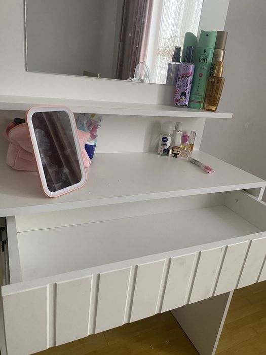 Туалетный столик