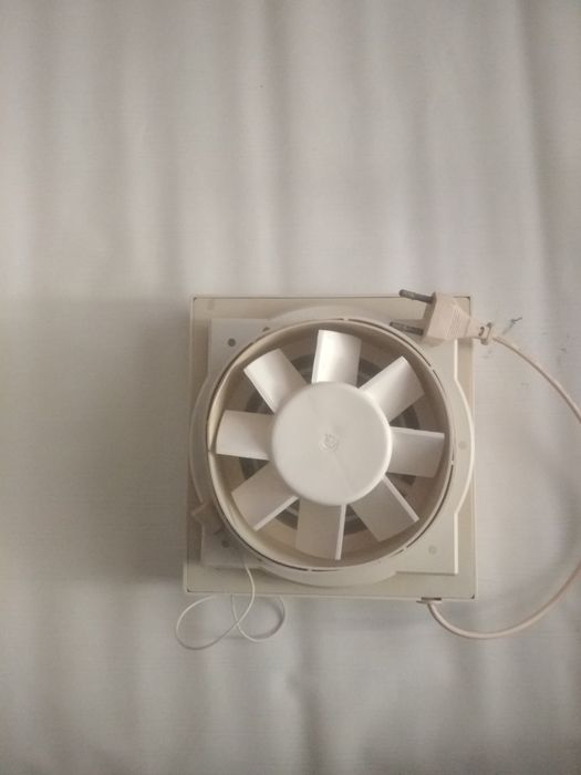 Продам вентилятор вытяжка