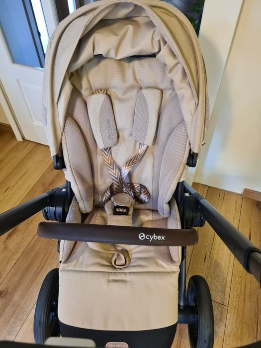 Cybex Balios S Lux Almond Beige/Moss green
