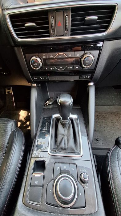 Vând Mazda CX5 2,2l