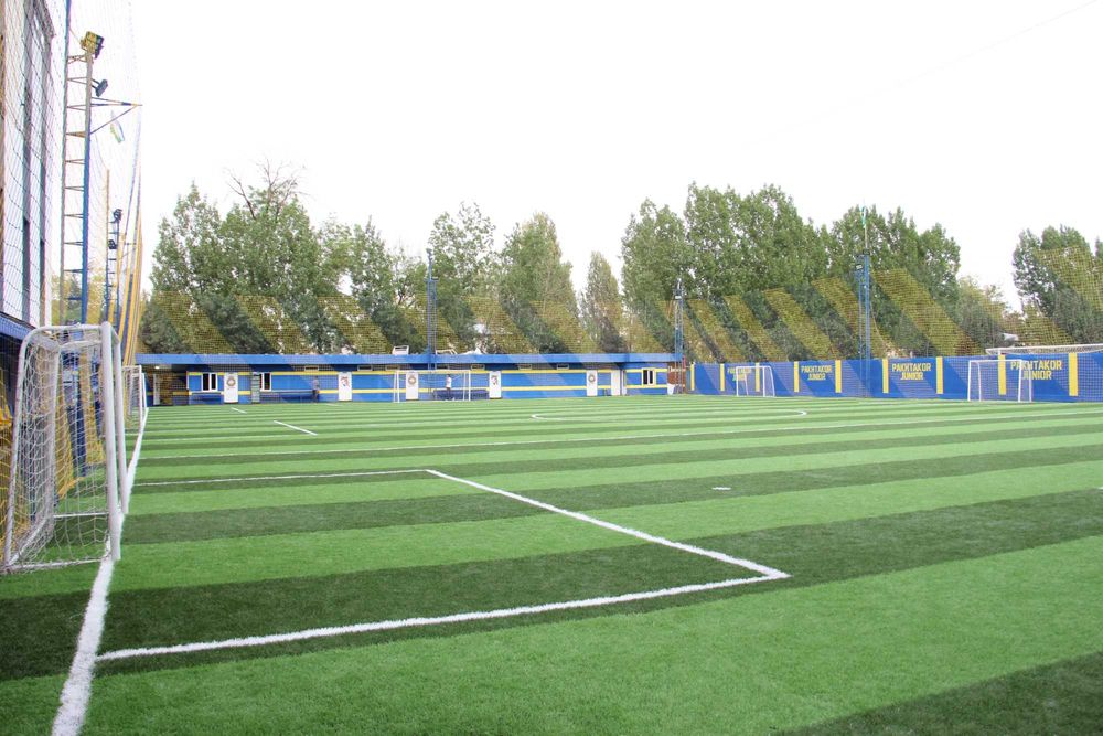 Yangi suniy maydon arenda