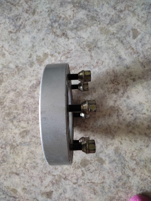 Проставки    продам 15000