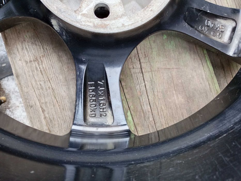 Диски r16 в хорошем состоянии