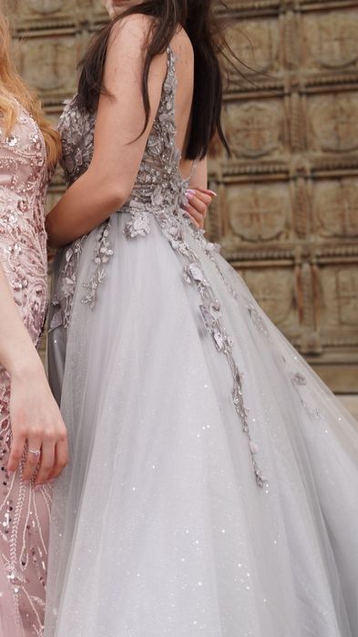 уникална бална рокля