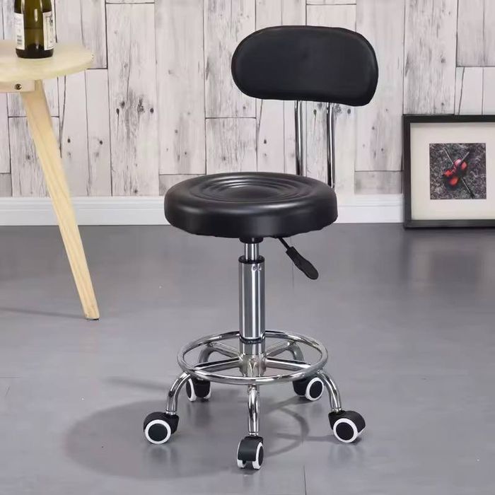 Барный стул на колёсах (со спинкой / без спинки)